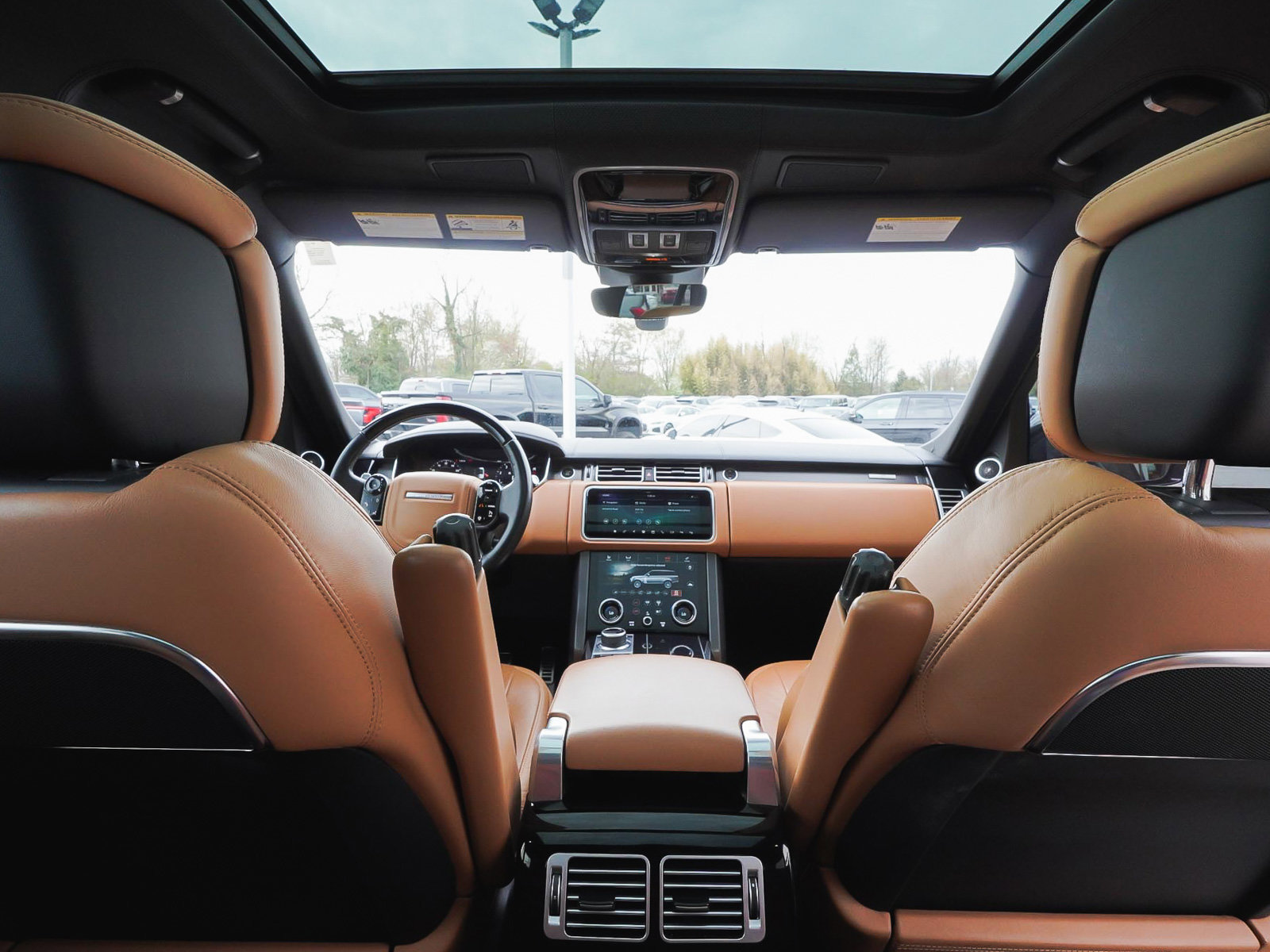 Used 2021 Land Rover Range Rover Autobiography Fifty Edition image 39