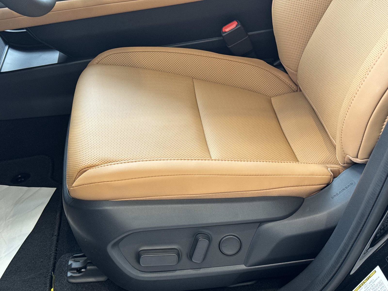 New 2026 Lexus ES 350e w/ Convenience Package FWD image 12