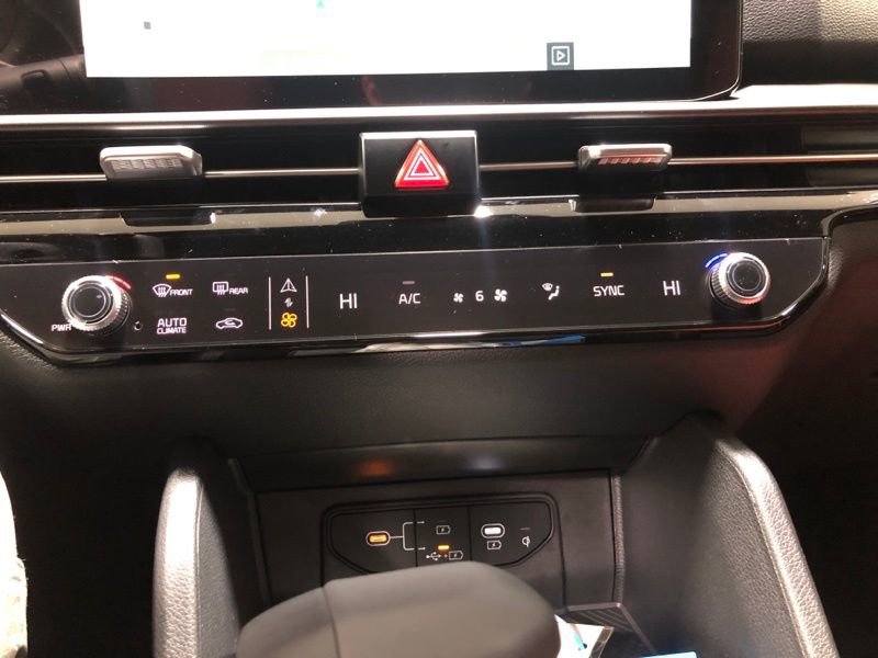 New 2026 Kia Sportage SX image 33