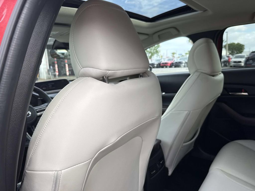 Used 2023 MAZDA CX-30 AWD 2.5 S w/ Premium Package image 14