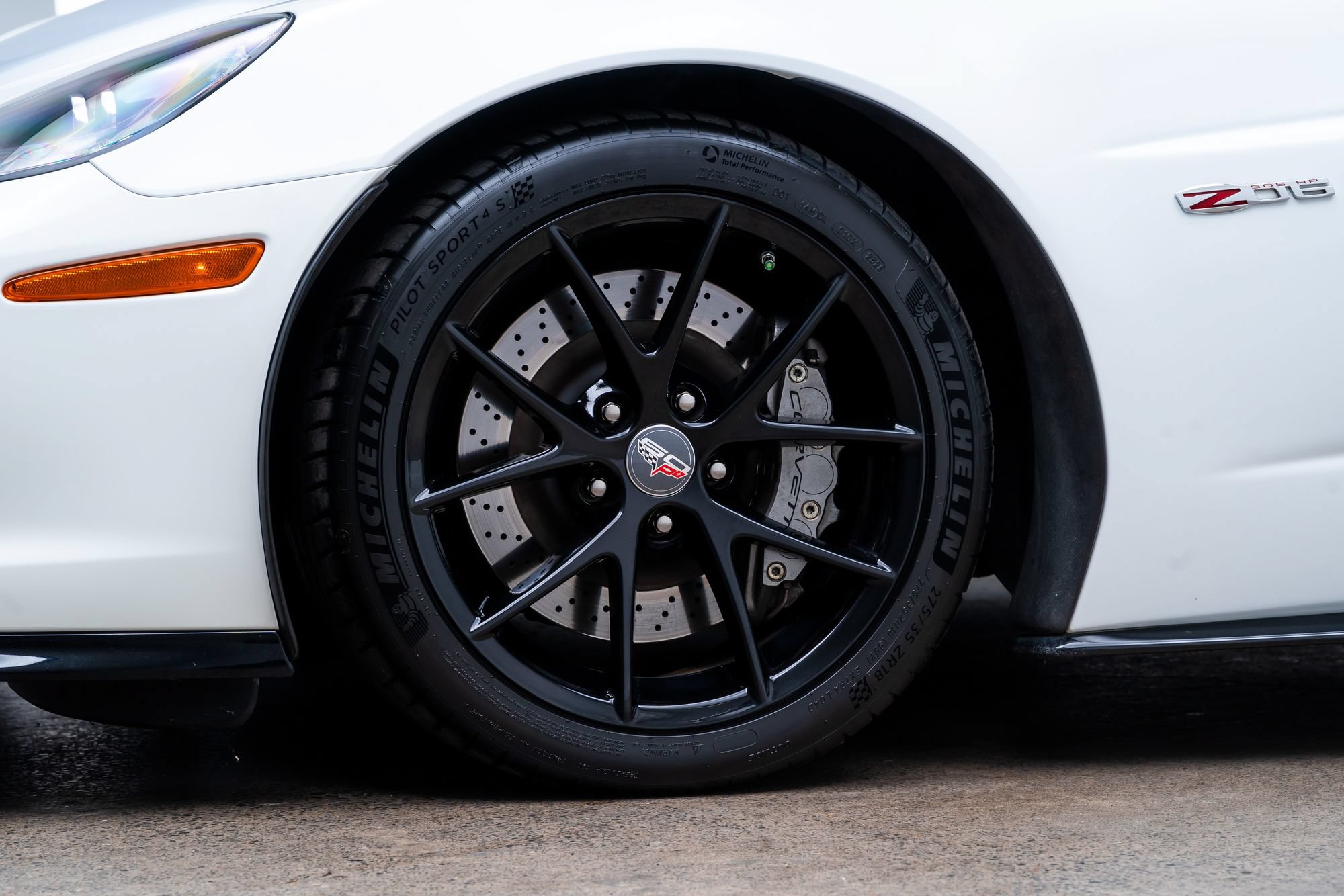 Used 2013 Chevrolet Corvette Z06 RWD image 5