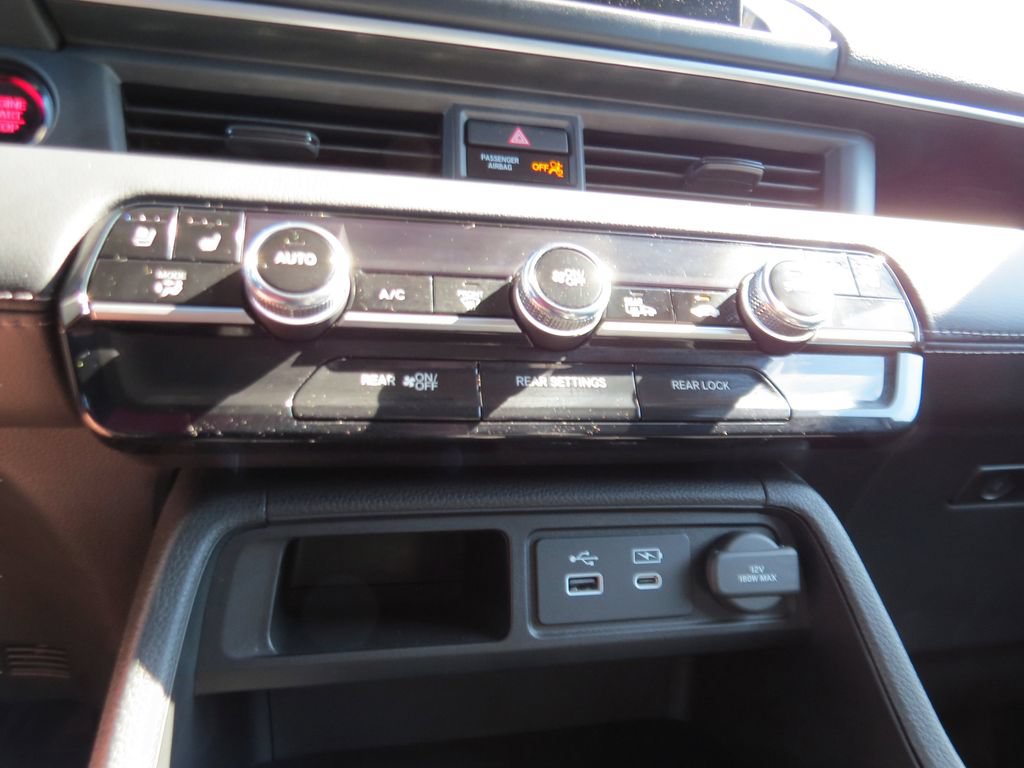 Used 2025 Honda Pilot Elite image 28