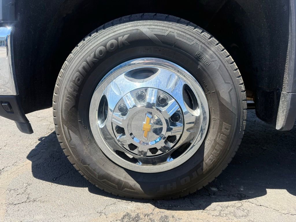 Used 2024 Chevrolet Silverado 3500 LT w/ Convenience Package AWD/4WD image 10