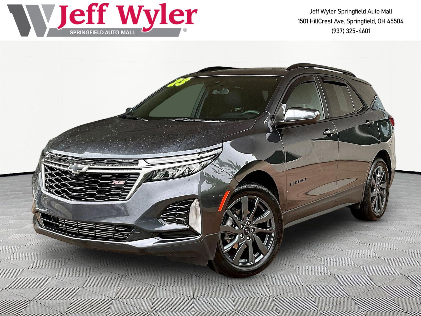 Used 2023 Chevrolet Equinox RS FWD image 1