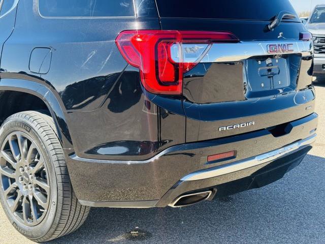Certified 2023 GMC Acadia Denali w/ Black Diamond Edition image 15