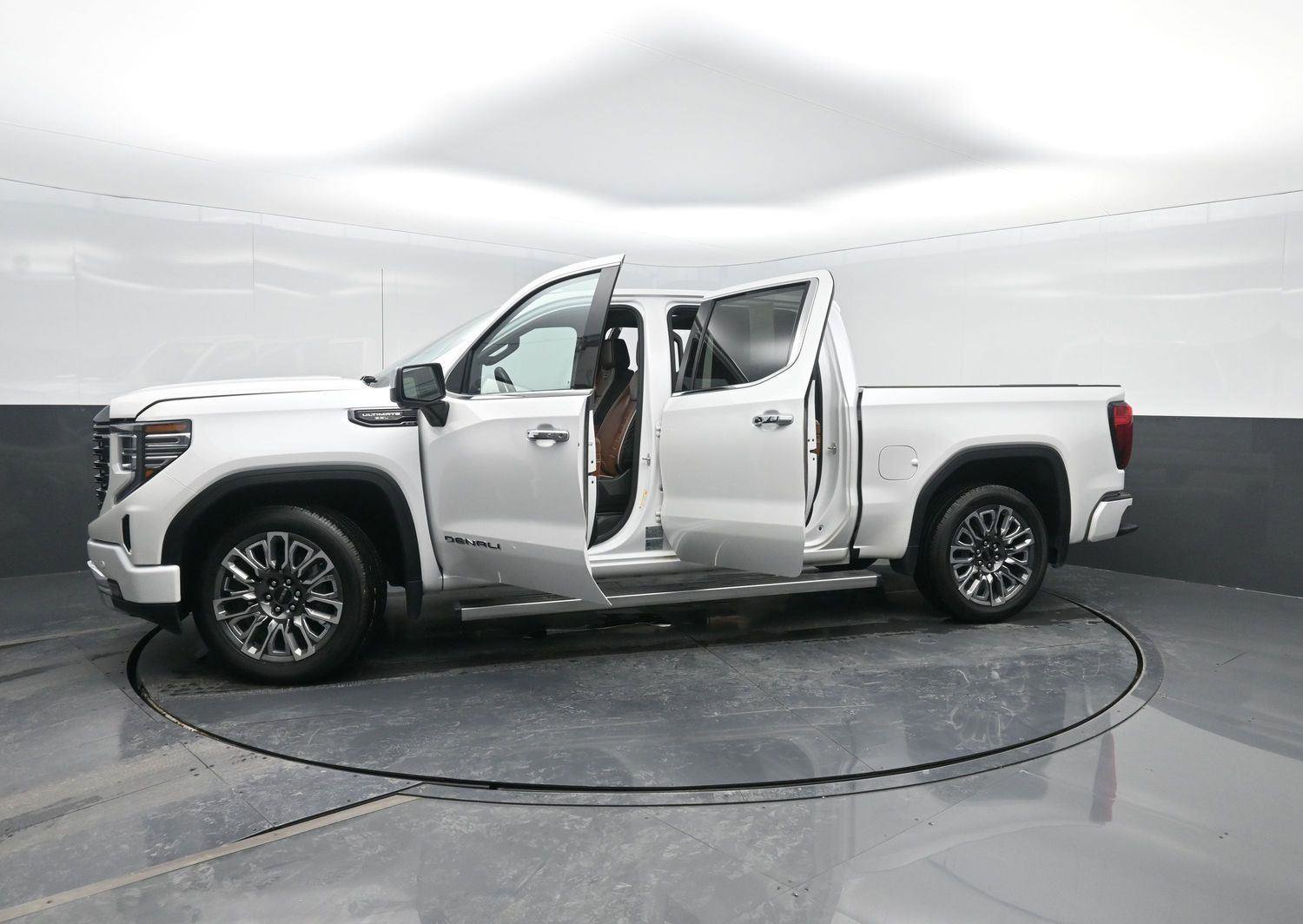 Used 2024 GMC Sierra 1500 Denali Ultimate image 53