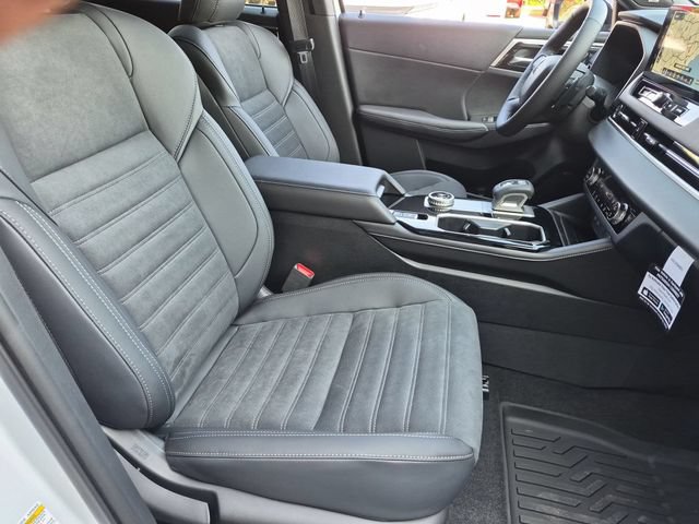 New 2026 Mitsubishi Outlander LE FWD image 35