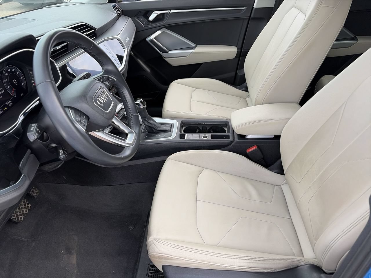 Used 2019 Audi Q3 2.0T Prestige AWD/4WD image 18