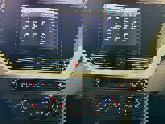 Certified 2021 Kia Niro LX image 15