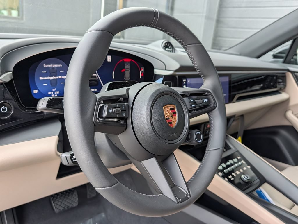 New 2026 Porsche Macan Electric RWD image 14