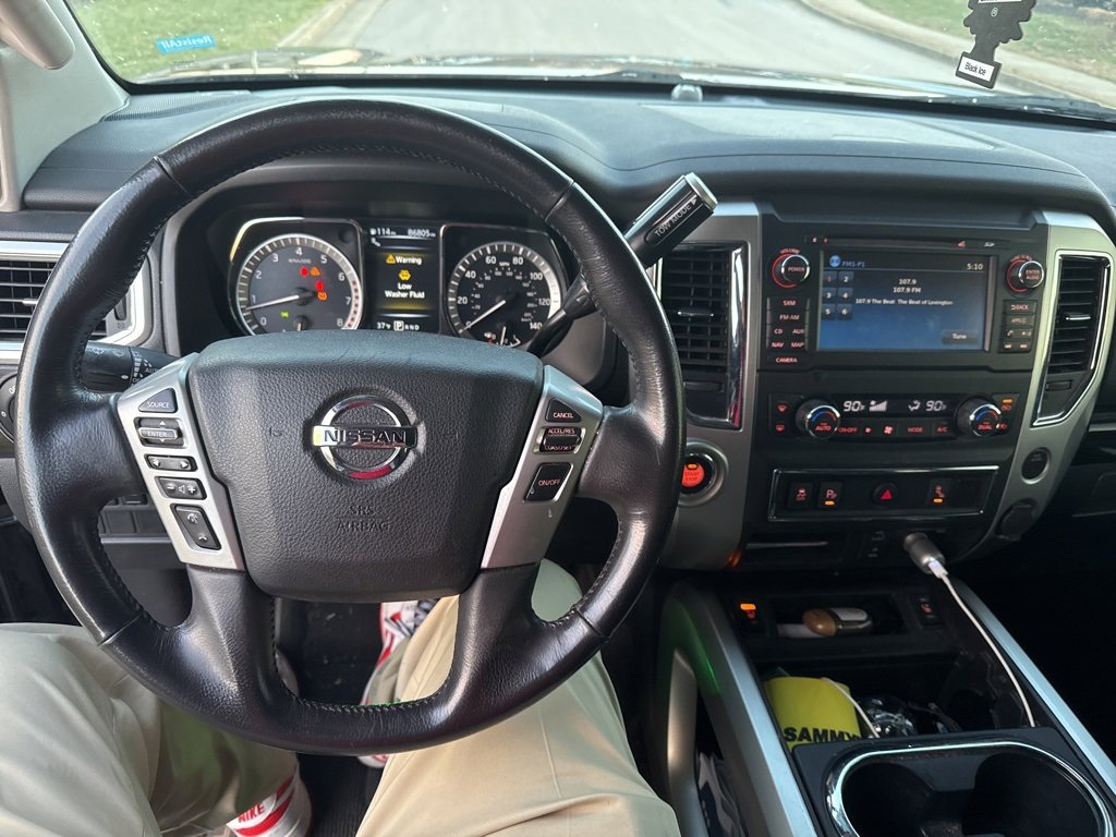 Used 2018 Nissan Titan SV w/ SV Convenience Package image 10