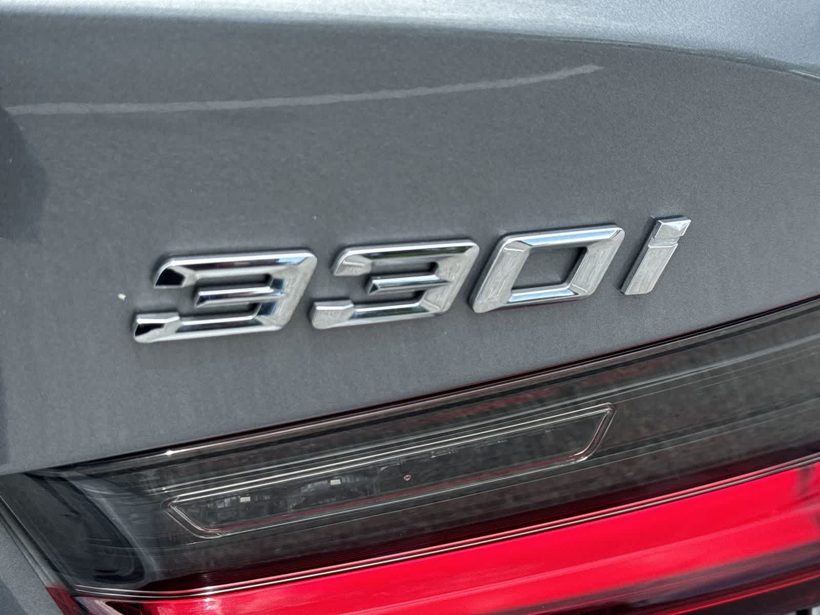 Used 2025 BMW 330i xDrive Sedan AWD/4WD image 19