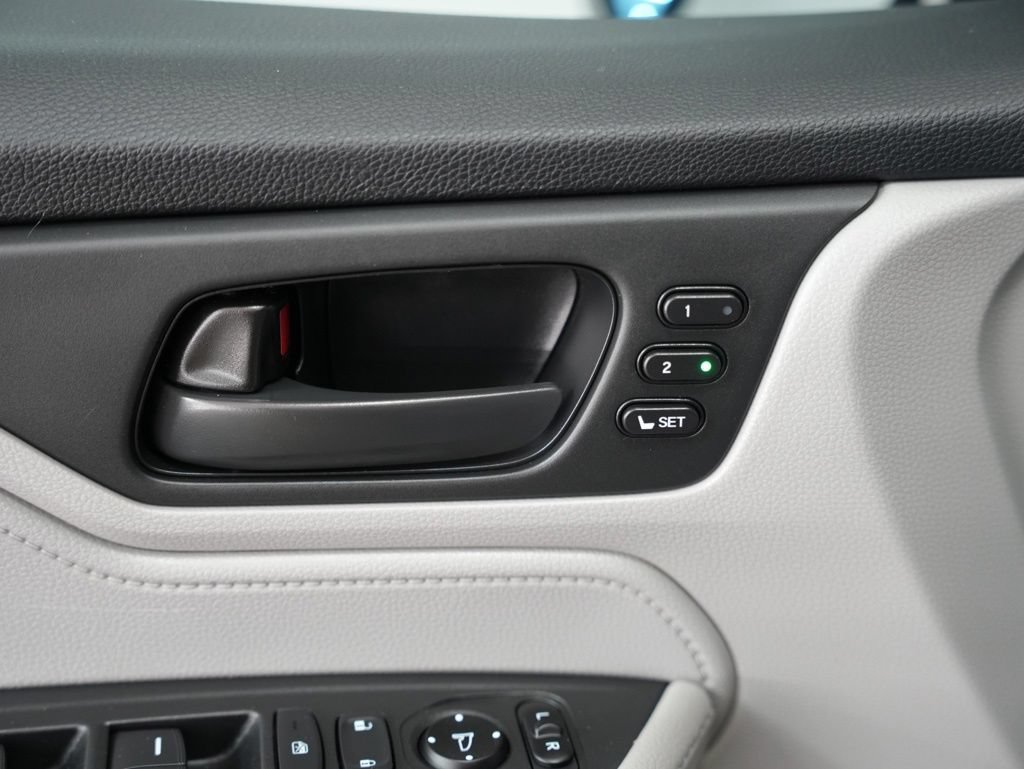 Used 2018 Honda Odyssey EX-L image 35
