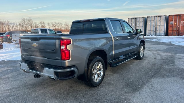 Used 2022 Chevrolet Silverado 1500 LTZ image 3