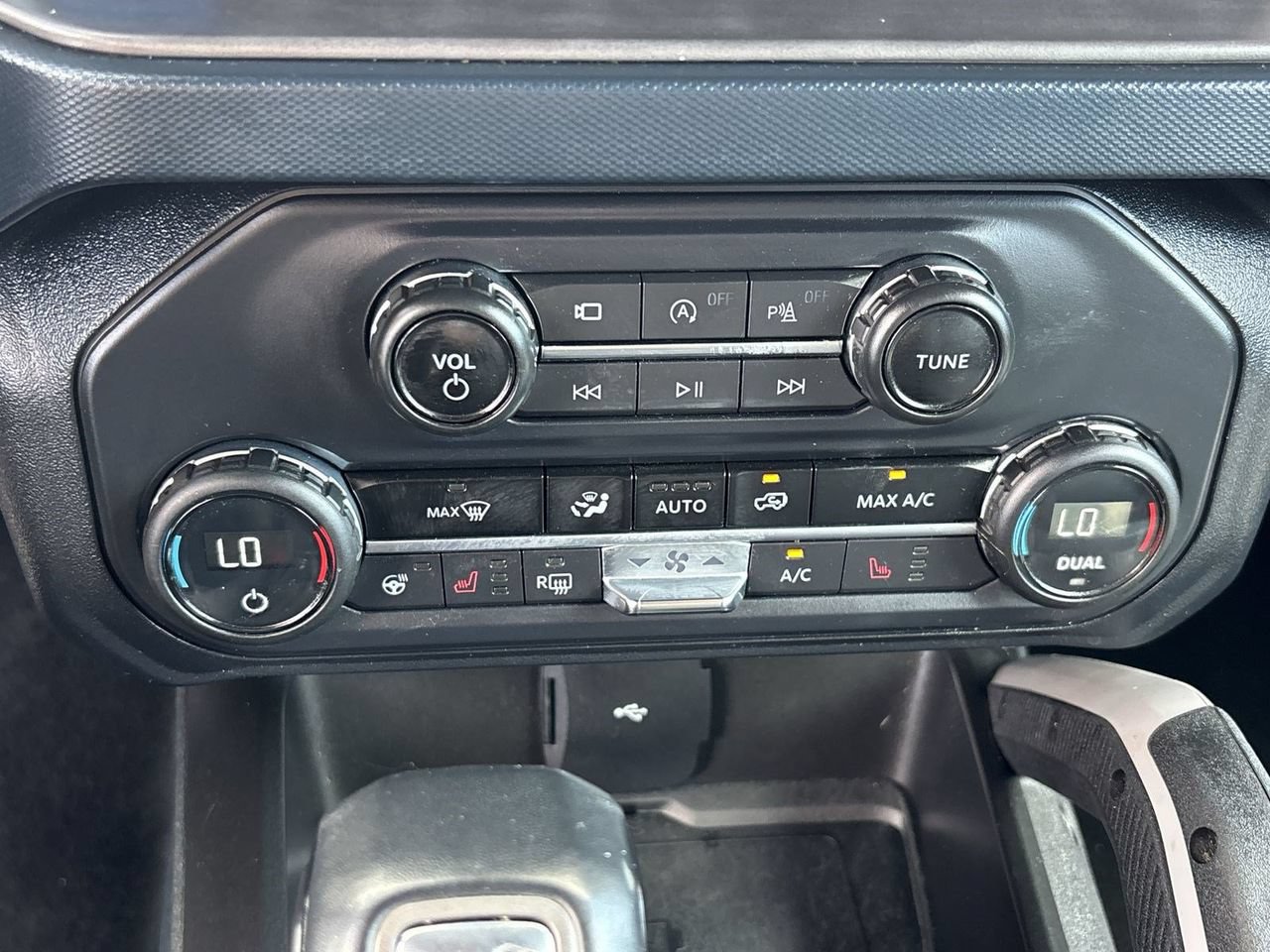 Used 2023 Ford Bronco Outer Banks AWD/4WD image 24