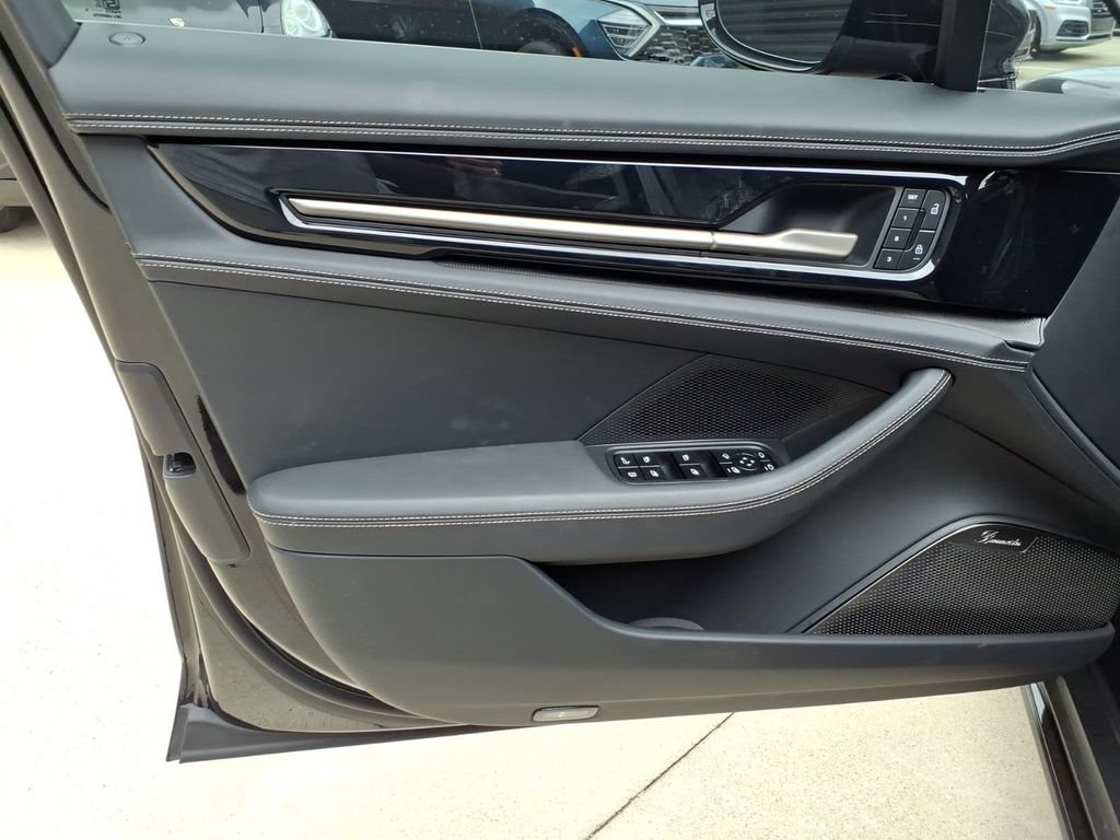 Certified 2026 Porsche Panamera Turbo AWD/4WD image 18