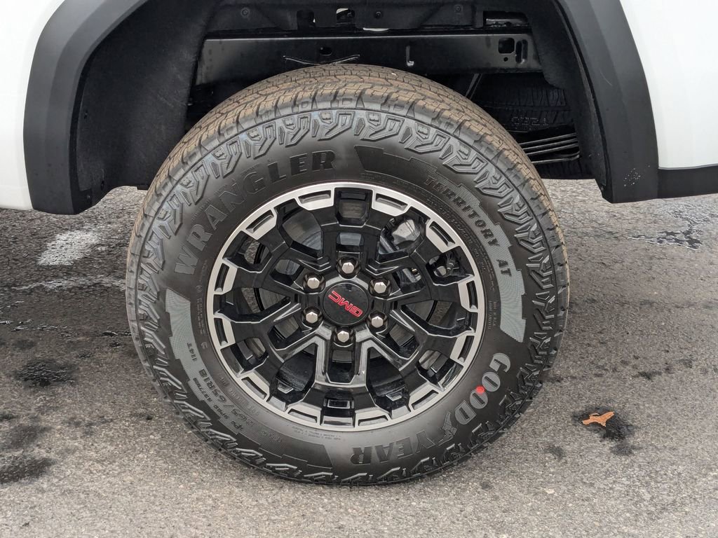 New 2026 GMC Canyon AT4 w/ LPO, Off Road Lift Package image 8