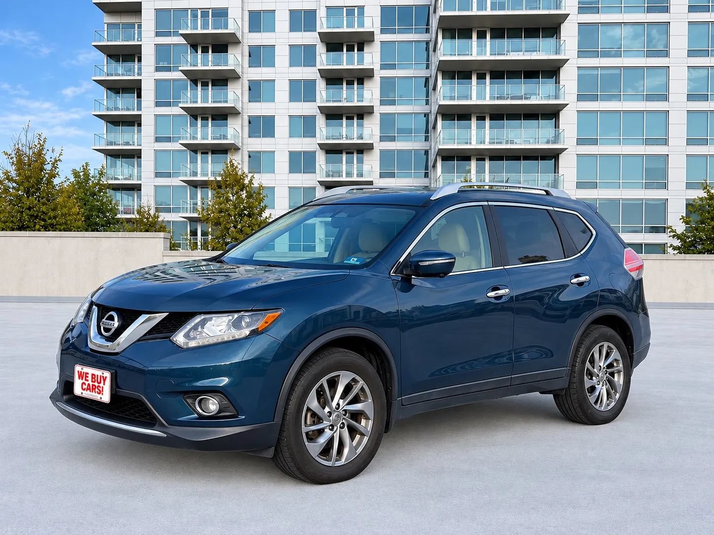 Used 2014 Nissan Rogue SL w/ SL Premium Package AWD/4WD image 3