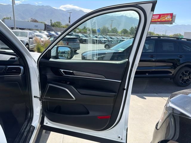 Certified 2025 Kia Telluride EX X-Line AWD/4WD image 37