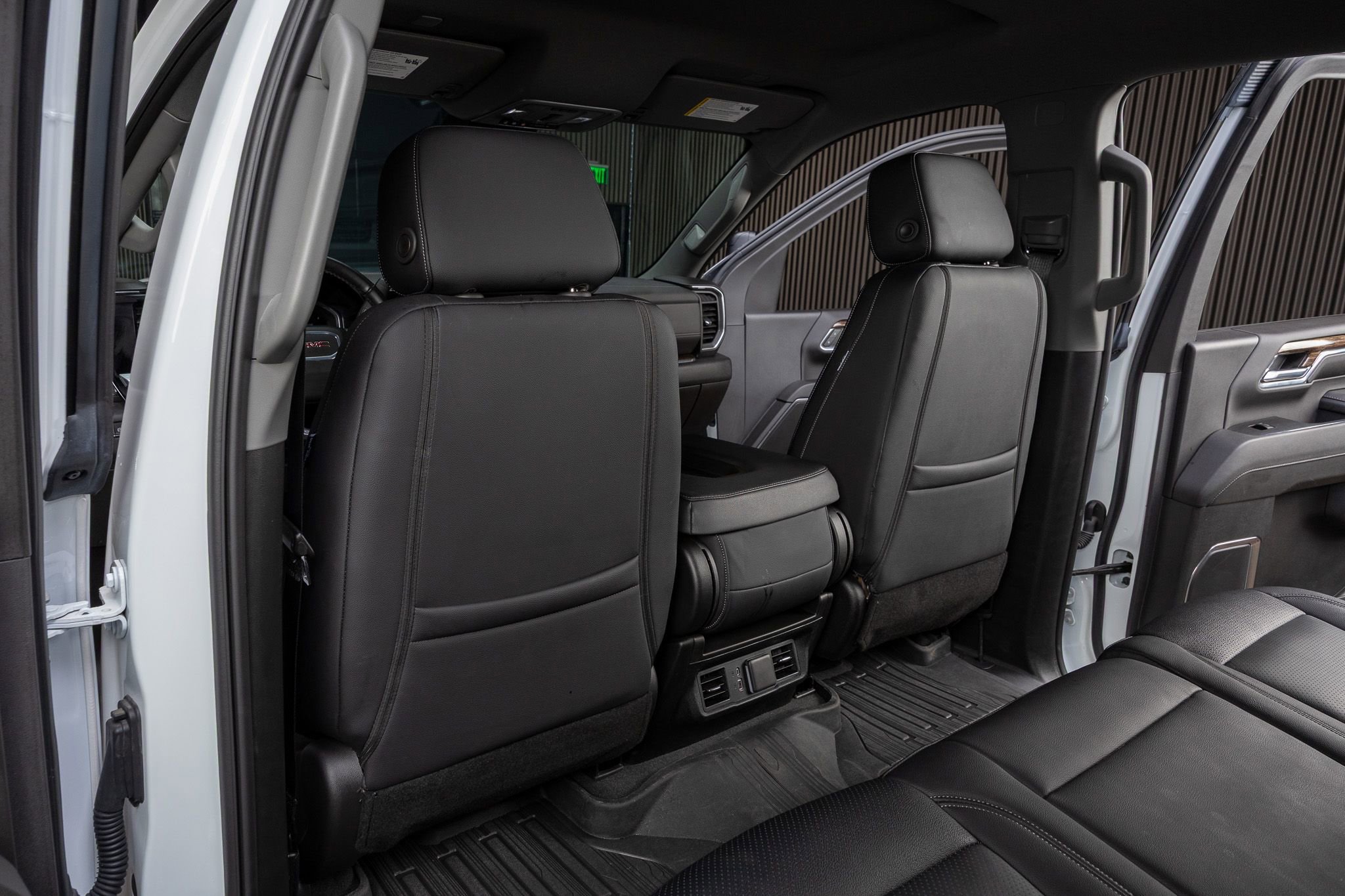 Used 2024 GMC Sierra 3500 SLE w/ SLE Value Package image 33