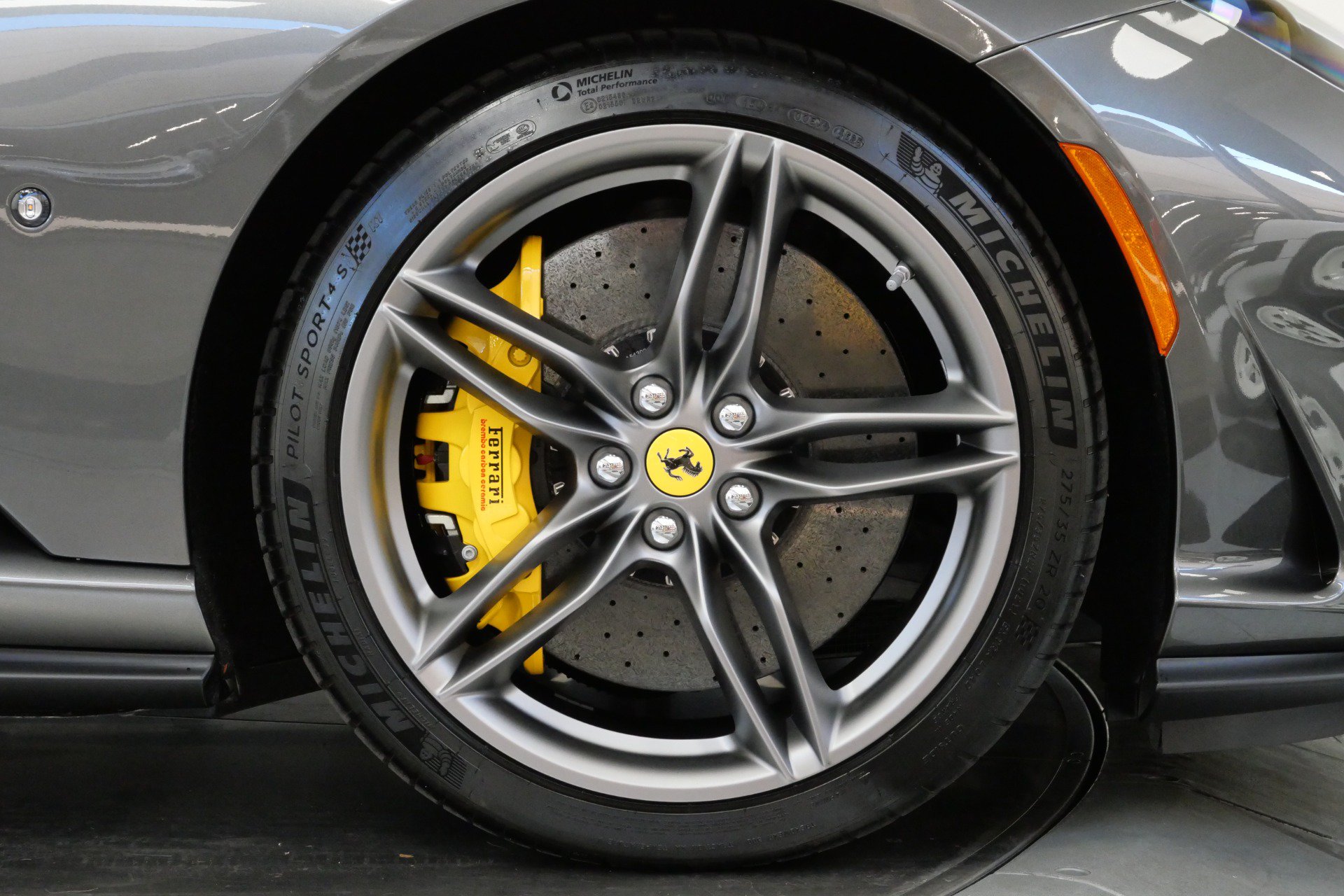 Used 2021 Ferrari 812 GTS RWD image 39