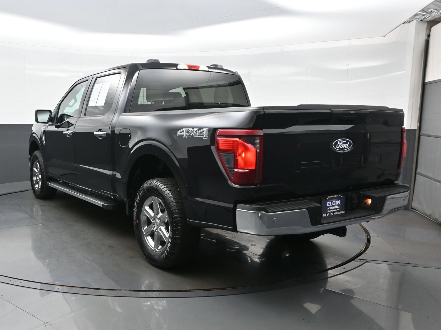 Used 2025 Ford F150 XLT w/ Equipment Group 301A Standard AWD/4WD image 4