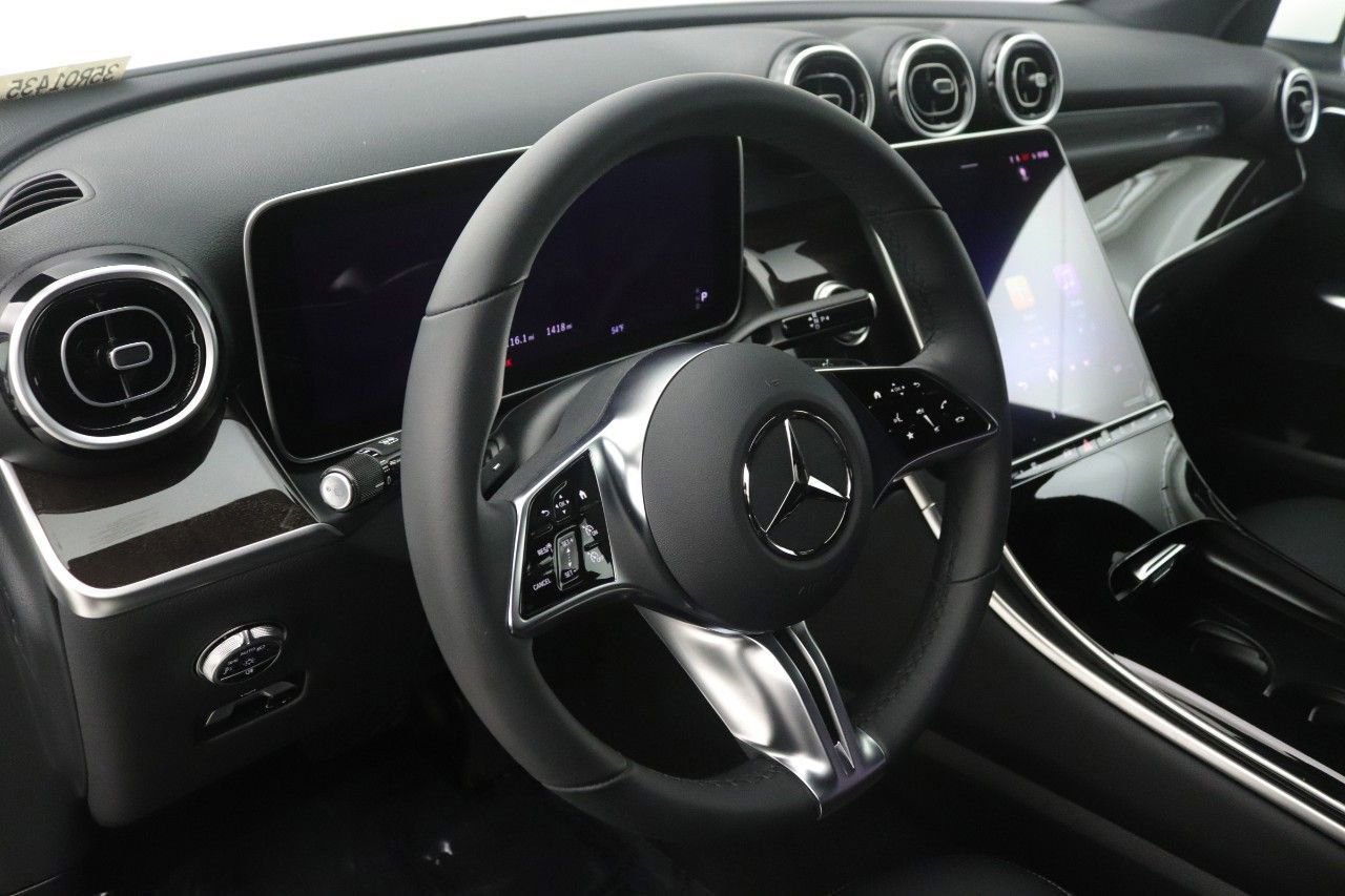 Certified 2026 Mercedes-Benz GLC 300 image 17