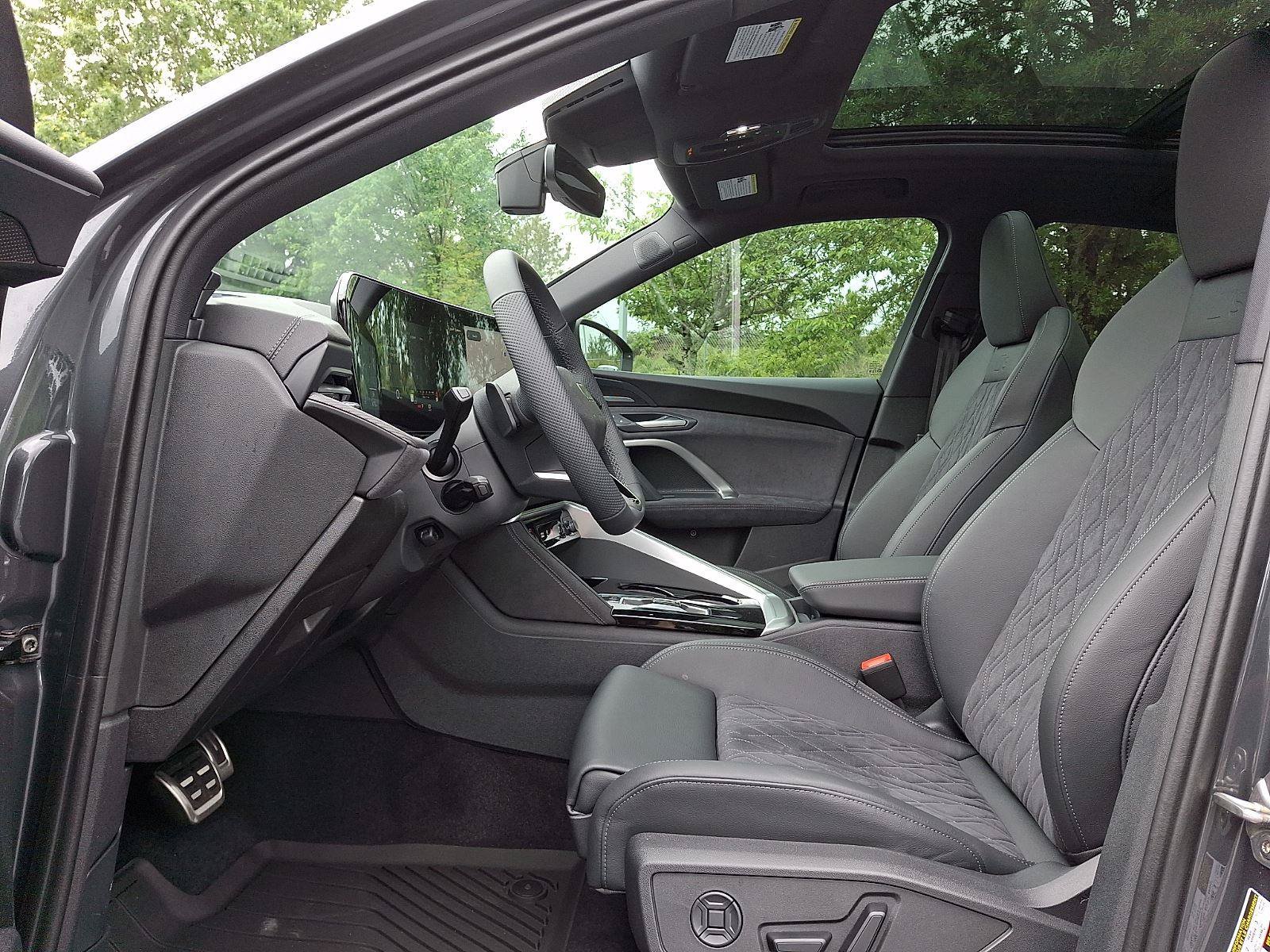 Used 2026 Audi SQ5 Premium Plus AWD/4WD image 11