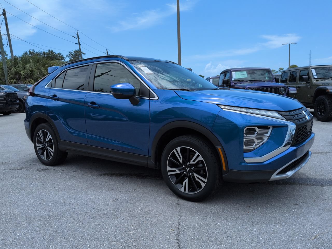 Used 2023 Mitsubishi Eclipse Cross SE AWD/4WD image 2