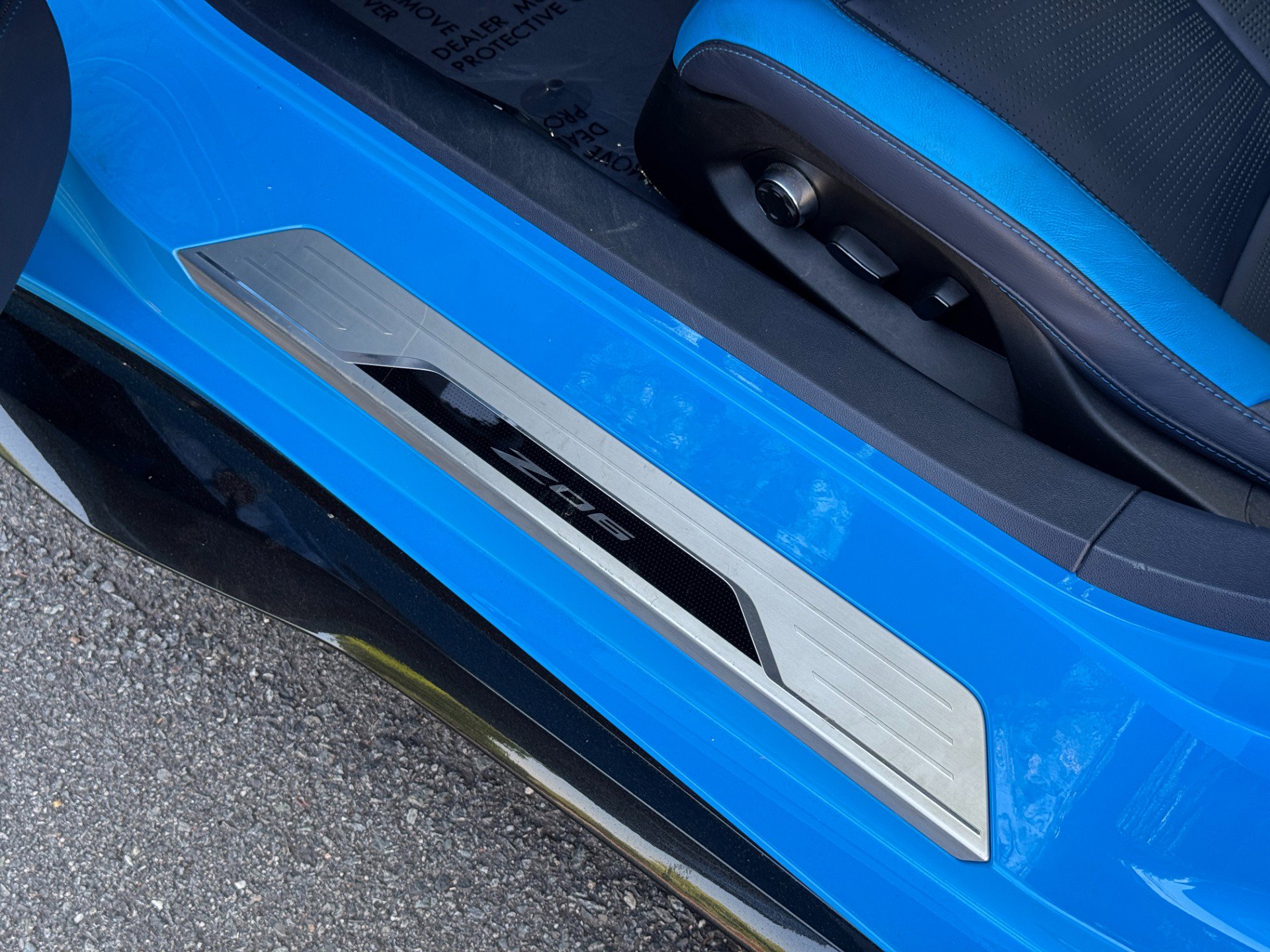 Used 2023 Chevrolet Corvette Z06 w/ Stealth Interior Trim Package RWD image 31
