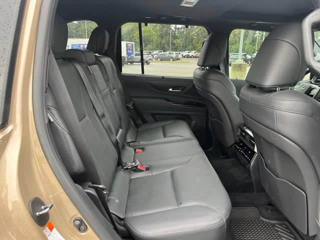 Used 2026 Lexus LX 700h Overtrail AWD/4WD image 10