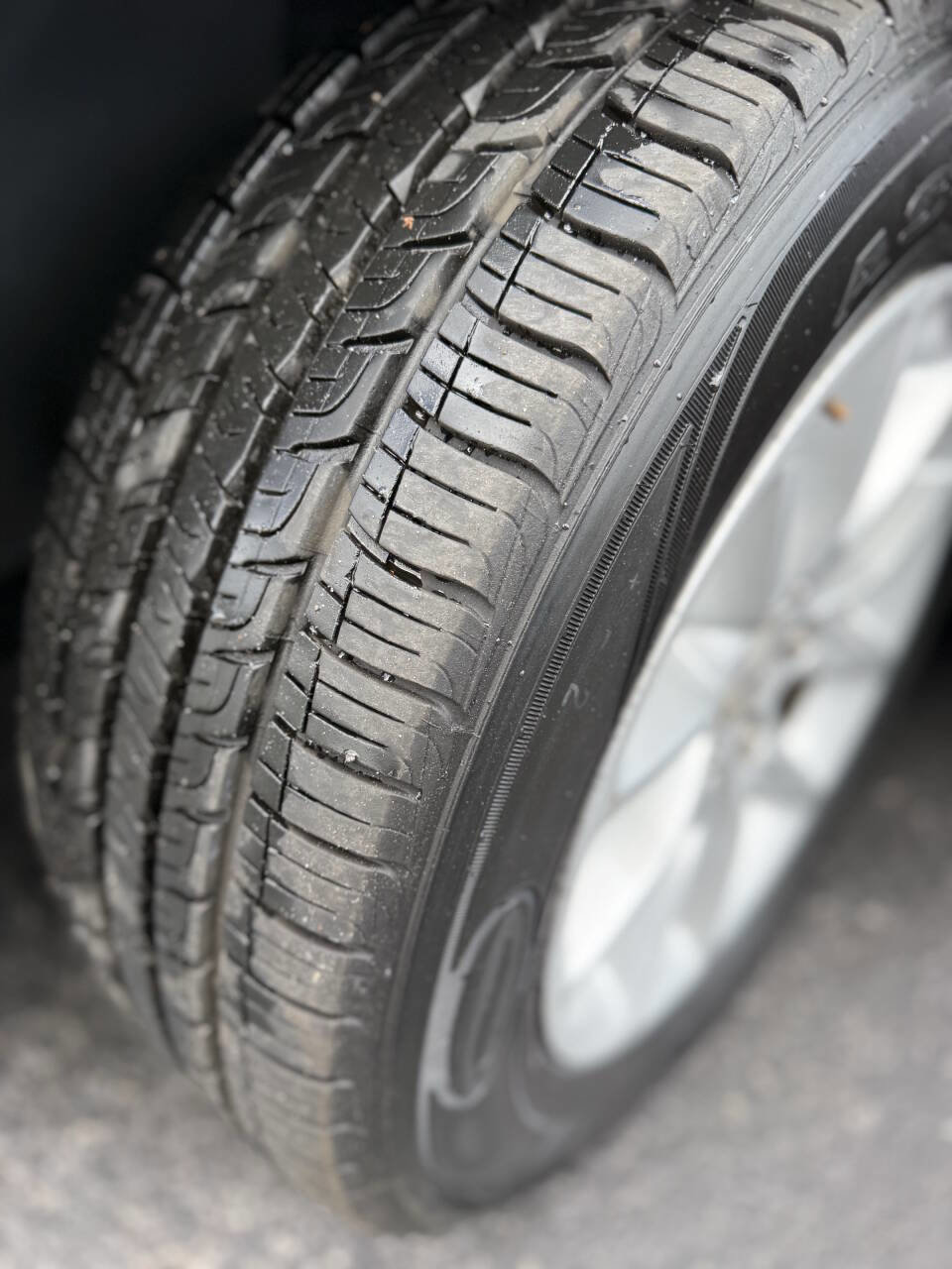 Used 2013 Ford Taurus SE image 30