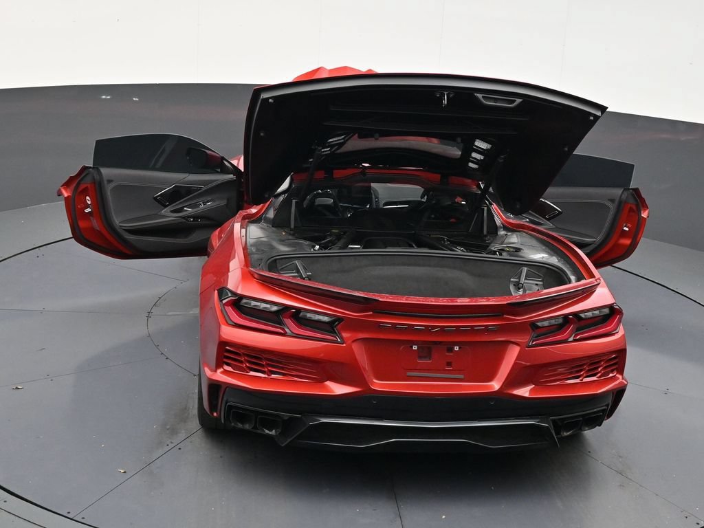 Used 2025 Chevrolet Corvette E-Ray w/ Stealth Interior Trim Package AWD/4WD image 33