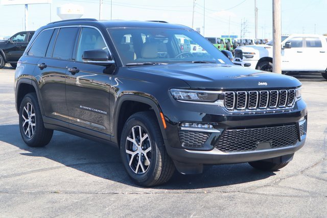 New 2025 Jeep Grand Cherokee Limited w/ Trailer Tow Package image 2