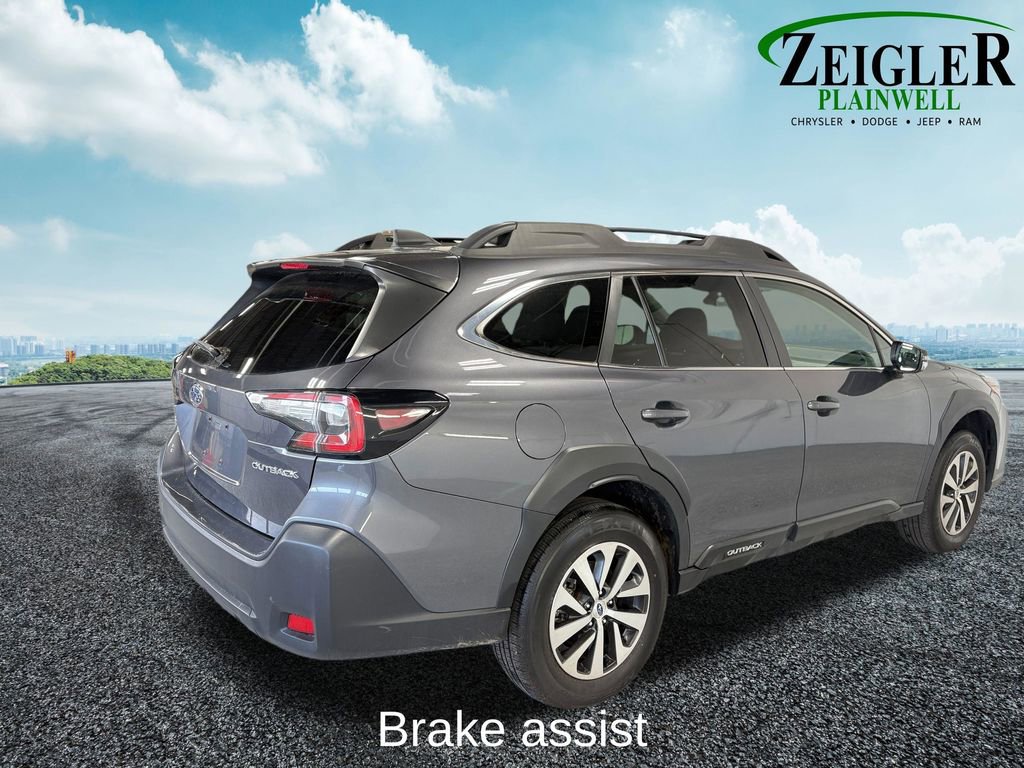 Used 2024 Subaru Outback Premium image 7