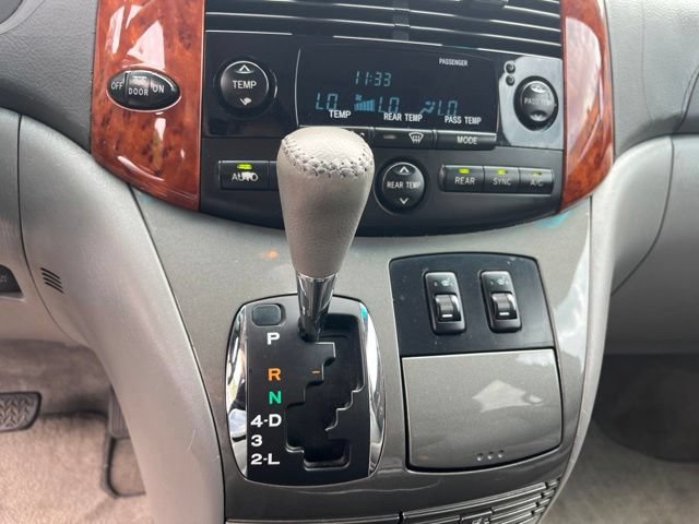 Used 2008 Toyota Sienna XLE FWD image 26