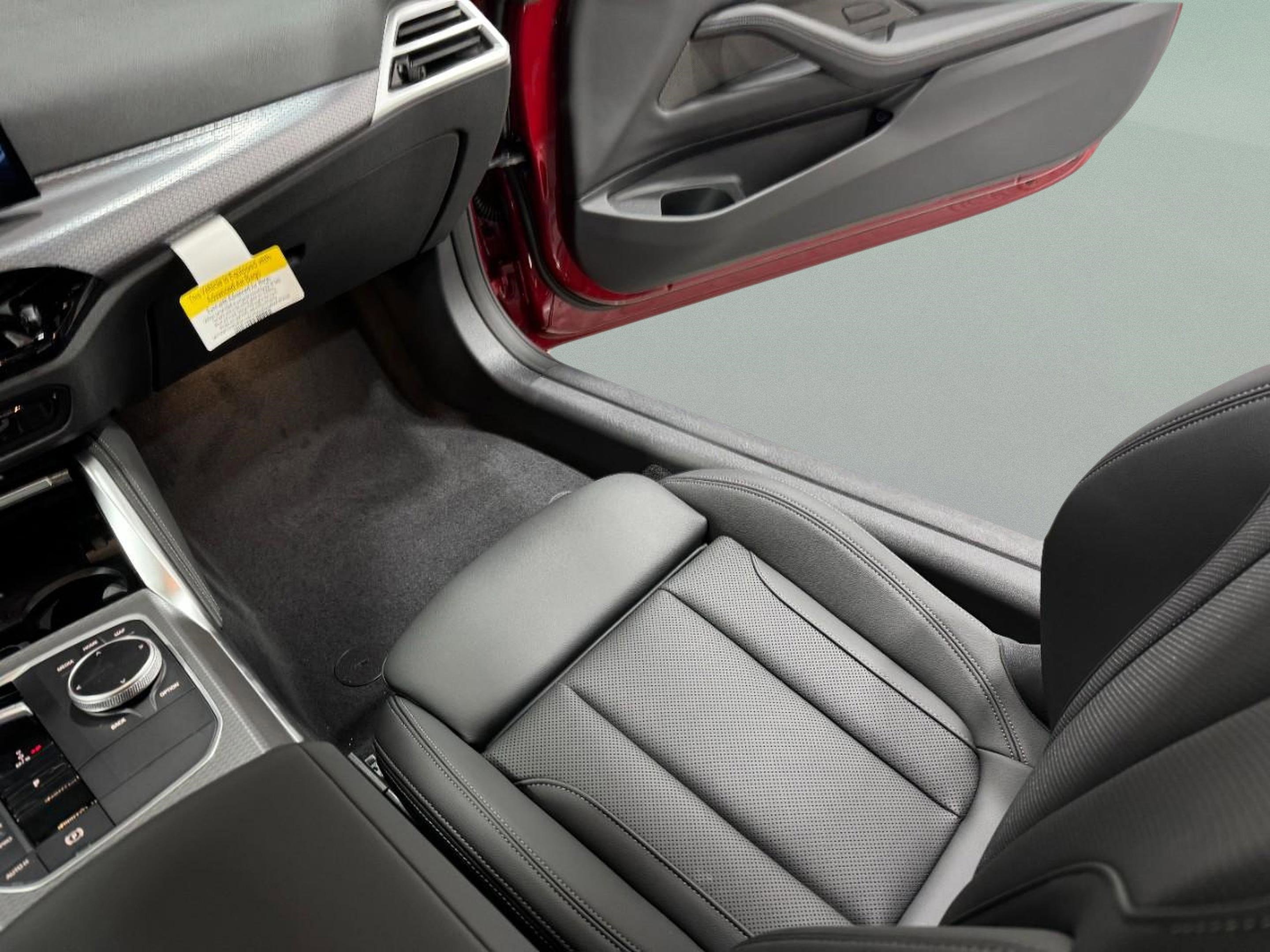 Used 2026 BMW 430i xDrive Coupe w/ M Sport Package image 17