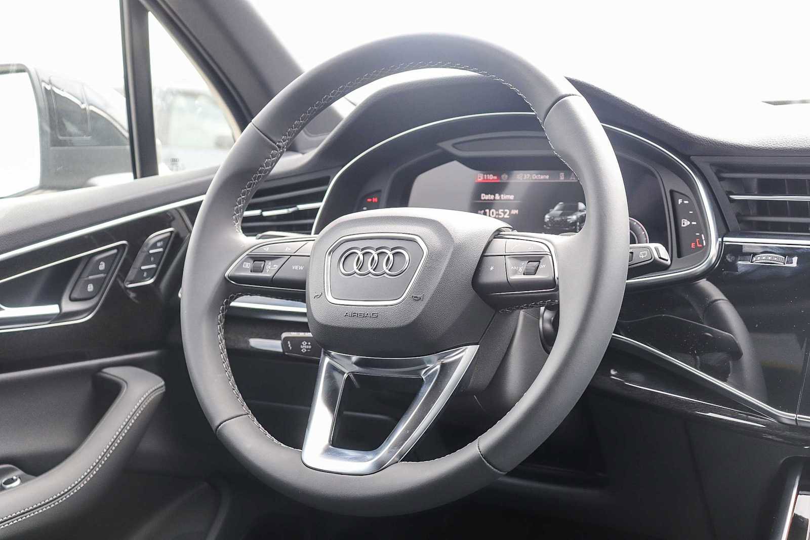 New 2025 Audi Q7 3.0T Premium Plus image 16