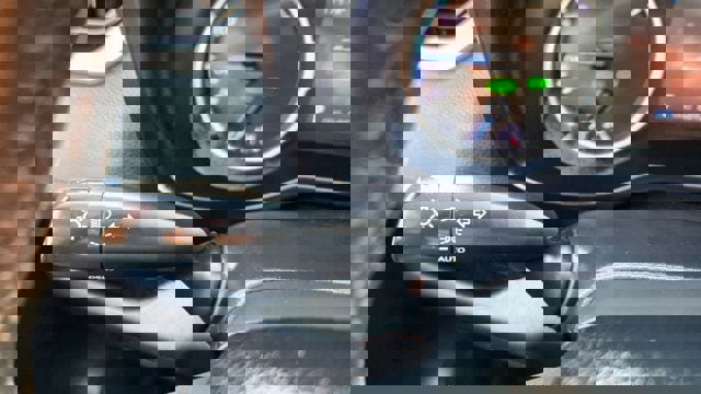 Used 2022 Toyota RAV4 SE w/ Convenience Package image 21