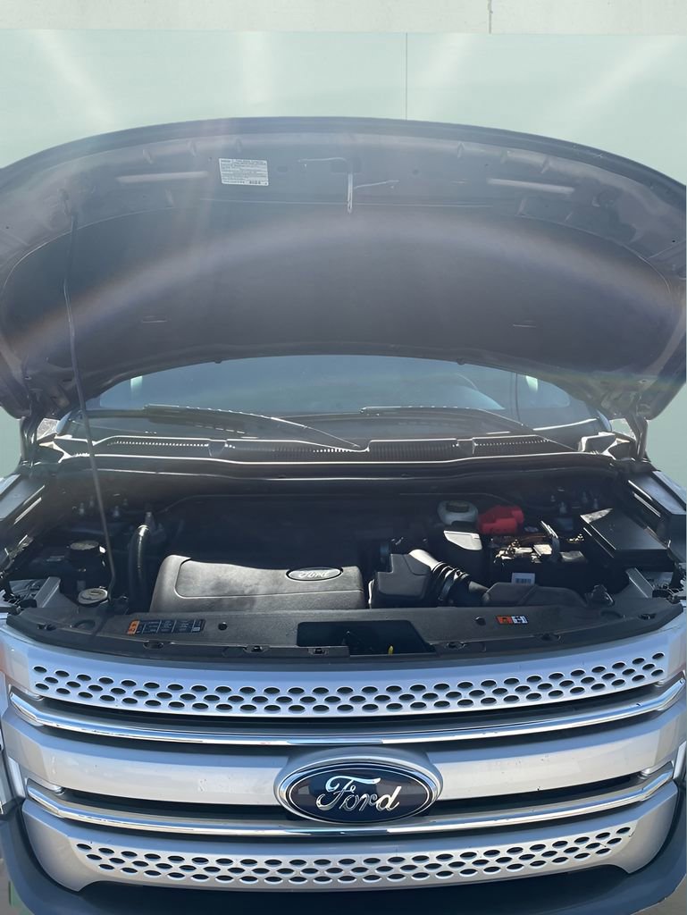 Used 2014 Ford Explorer XLT w/ Equipment Group 202A FWD image 10