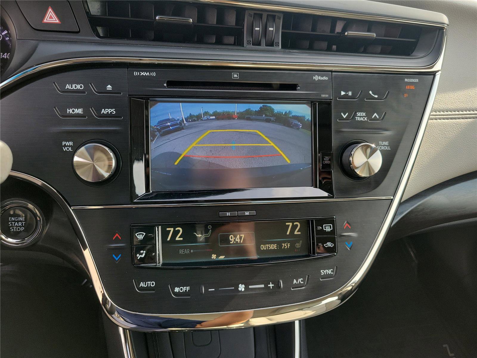 Used 2016 Toyota Avalon Limited w/ Toyota Safety Sense Package image 28