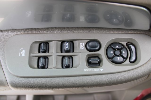 Used 2007 Dodge Ram 3500 Truck SLT image 12