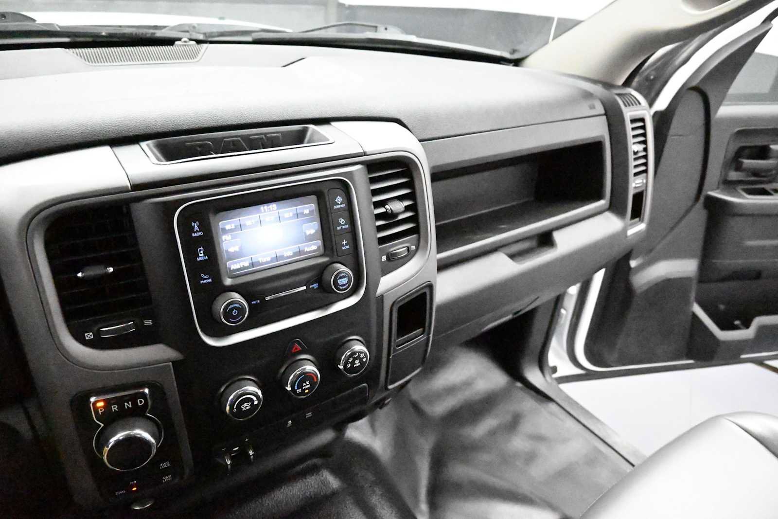 Used 2022 RAM 1500 Tradesman w/ Chrome Appearance Group AWD/4WD image 15