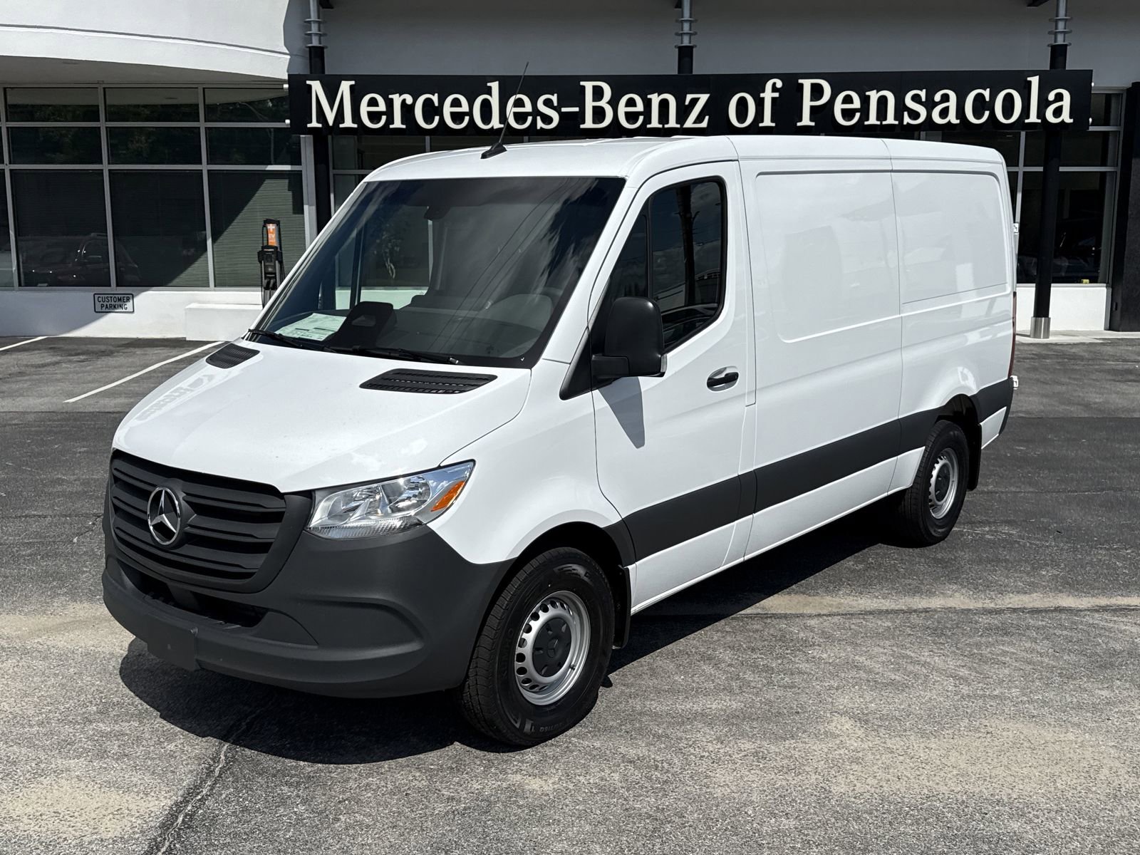 New 2025 Mercedes-Benz Sprinter 2500 image 1