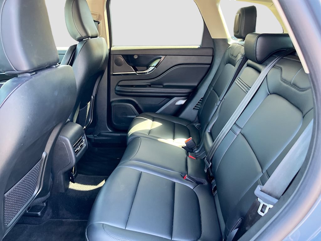 Used 2025 Lincoln Corsair FWD image 24