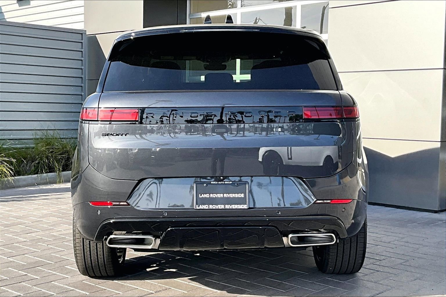 New 2026 Land Rover Range Rover Sport Dynamic SE image 4
