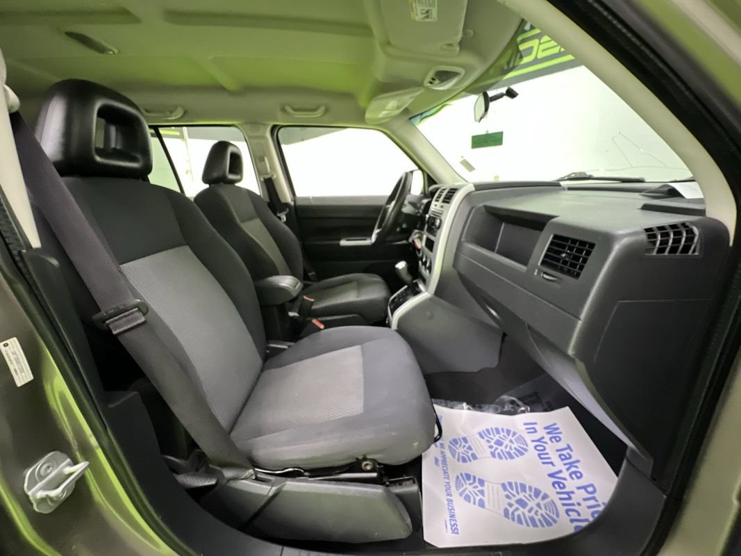 Used 2008 Jeep Patriot Sport FWD image 25