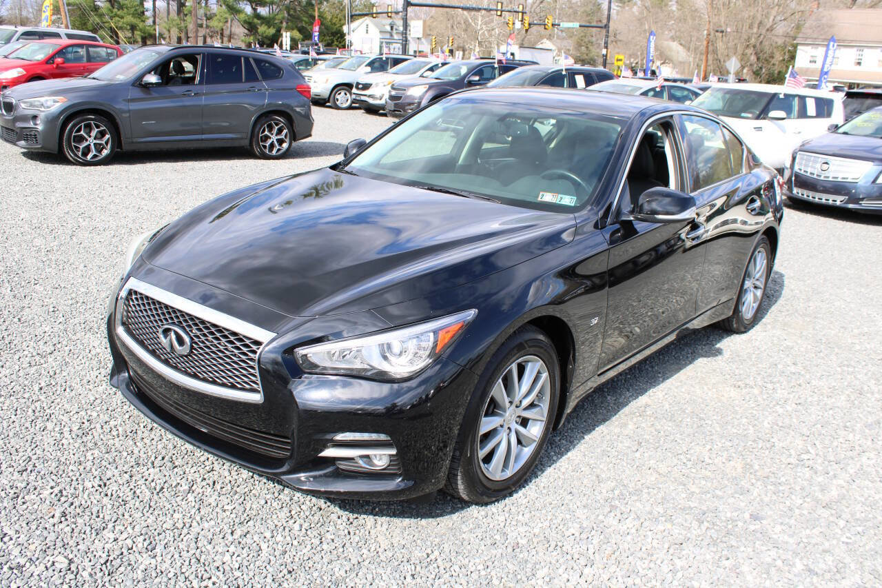 Used 2015 INFINITI Q50 Premium w/ Navigation Package AWD/4WD image 2