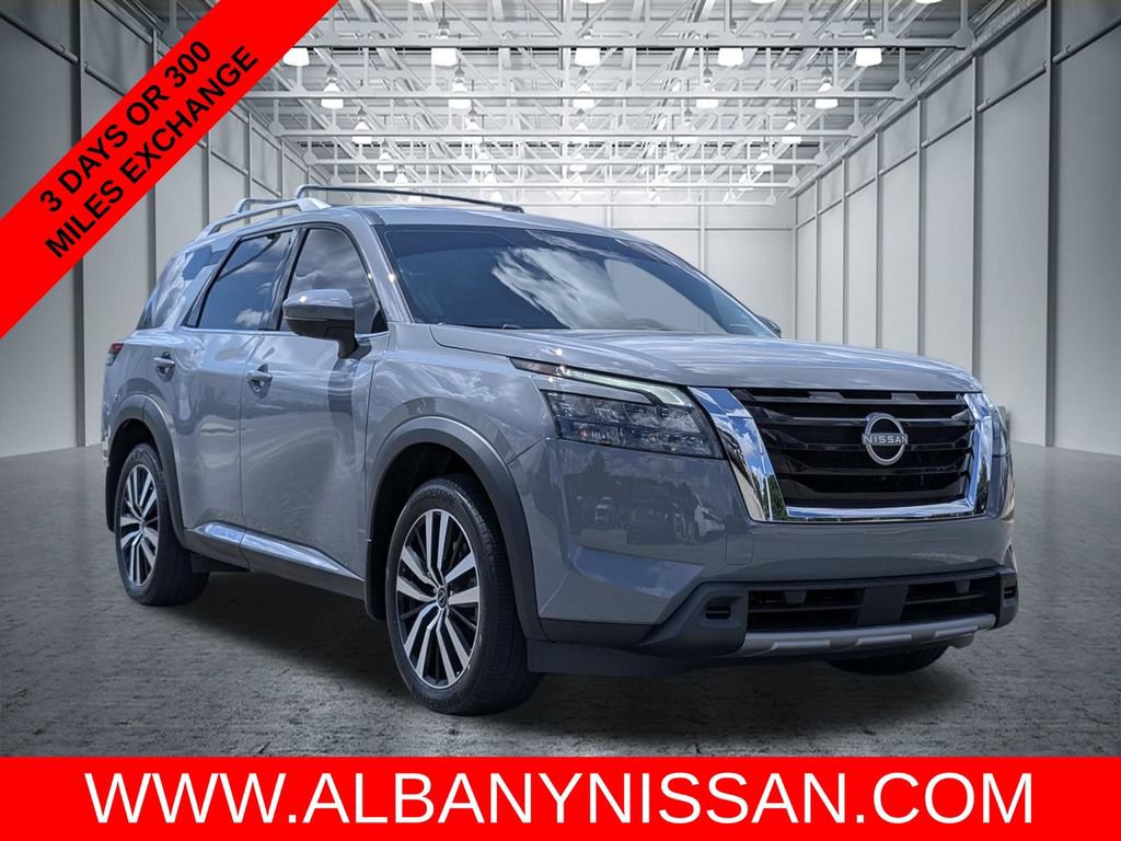 Used 2025 Nissan Pathfinder Platinum w/ Cargo Package