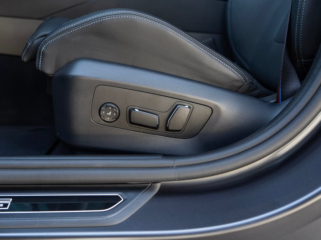 Used 2026 BMW M5 Touring AWD/4WD image 28
